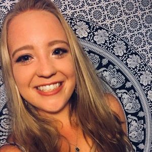 Meet your Posher, Eryn